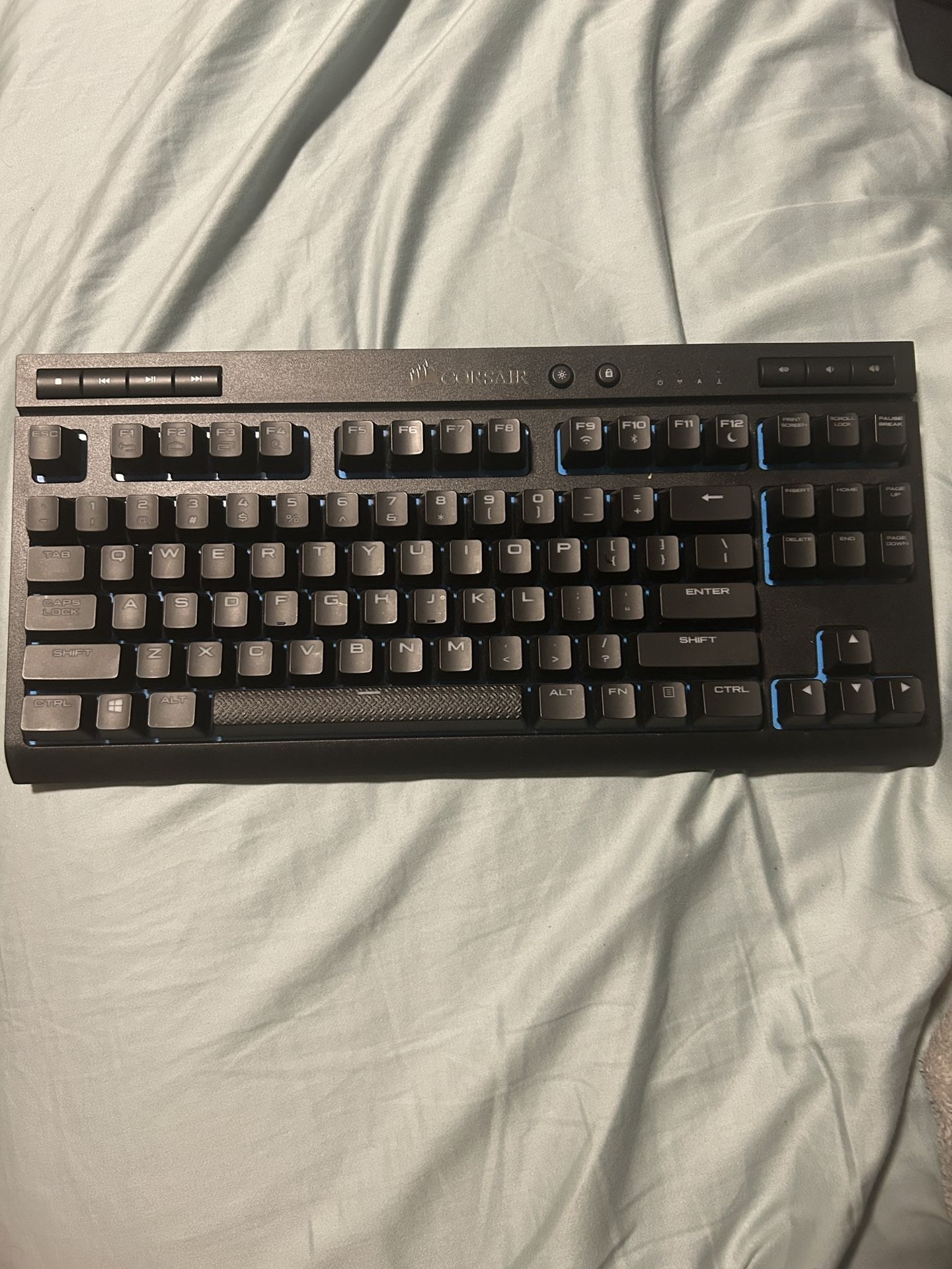 Gkb Corsair K63 WRL CH MX RD