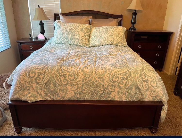 Good Condition 5 Piece Queen Bedroom Set Dark Wood With Silver Handles With Mirror Jewelry Armoire (No Boxspring or Mattress)