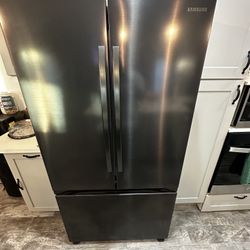 Samsung French door refrigerator 