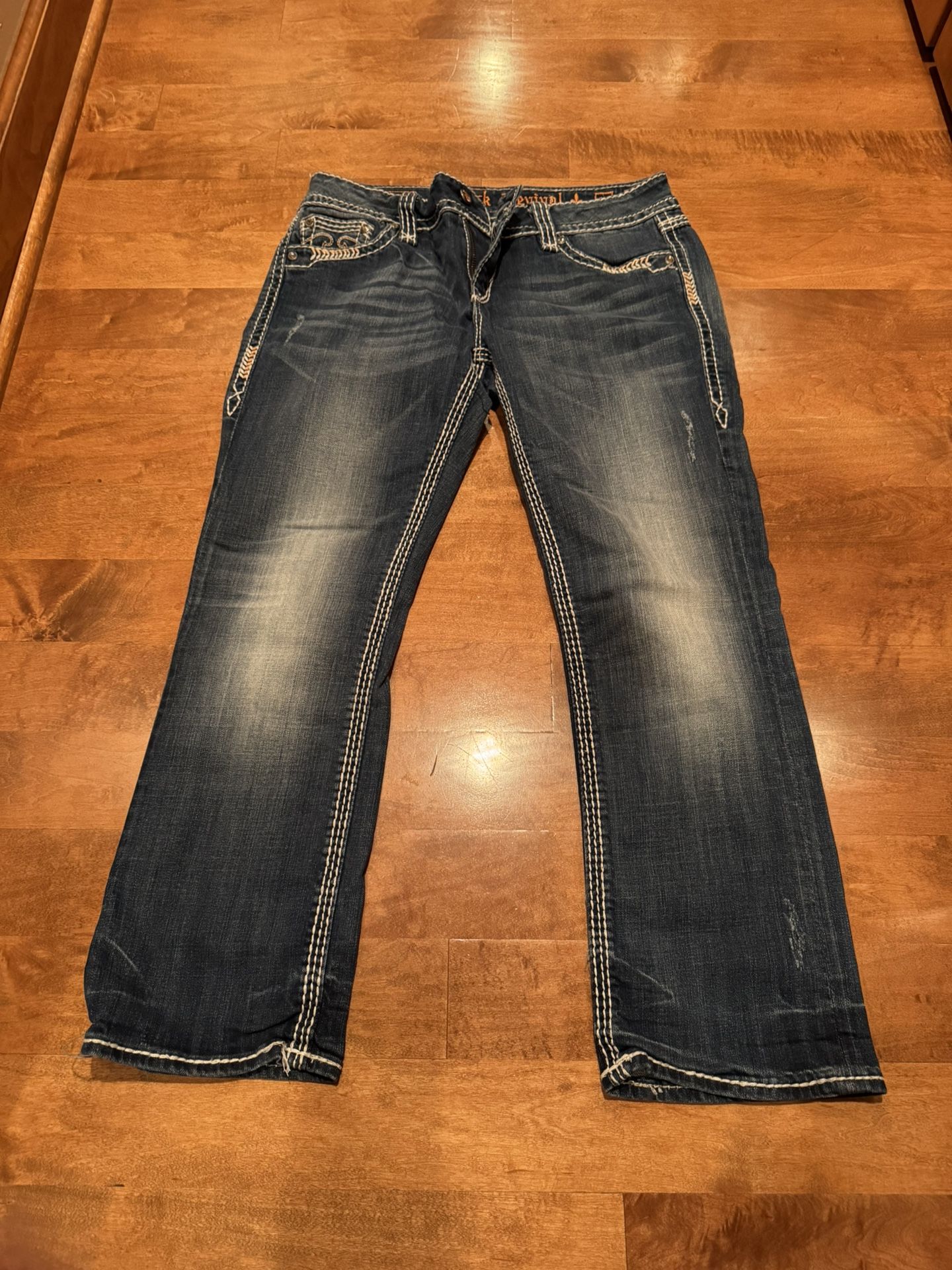 Woman’s Rock revival Jacklyn Capri Jeans Shipping Available