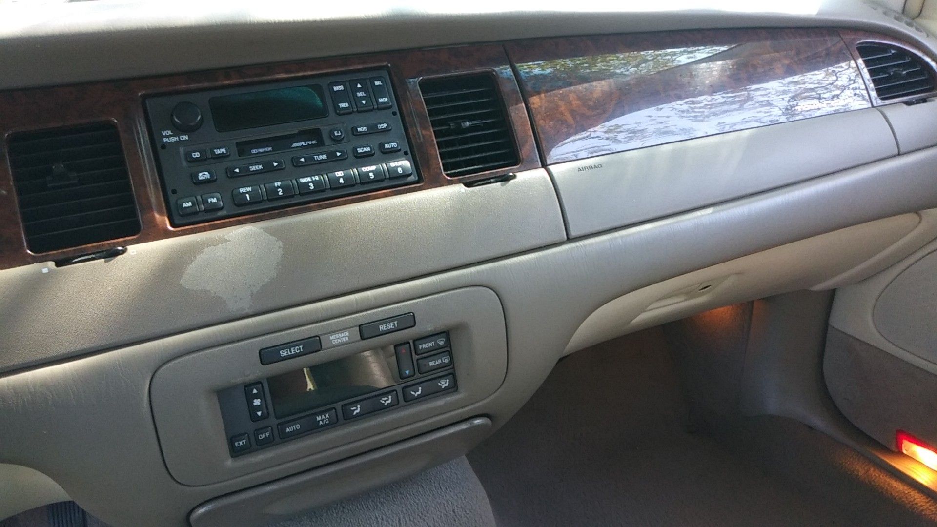 2001 Lincoln Town Car