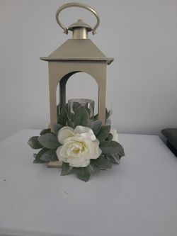 Lantern with Candel Accent 