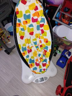 Rocking Chair Comes With Plug