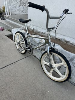 85 Diamond Back Viper 20 Inch Bmx for Sale in Gardena, CA - OfferUp