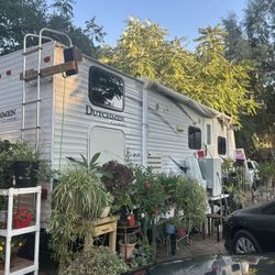 2011 Dutchman Trailer