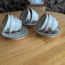 Made England 12 Pieces Tea Ware Set Of Big Cups And Saucers.