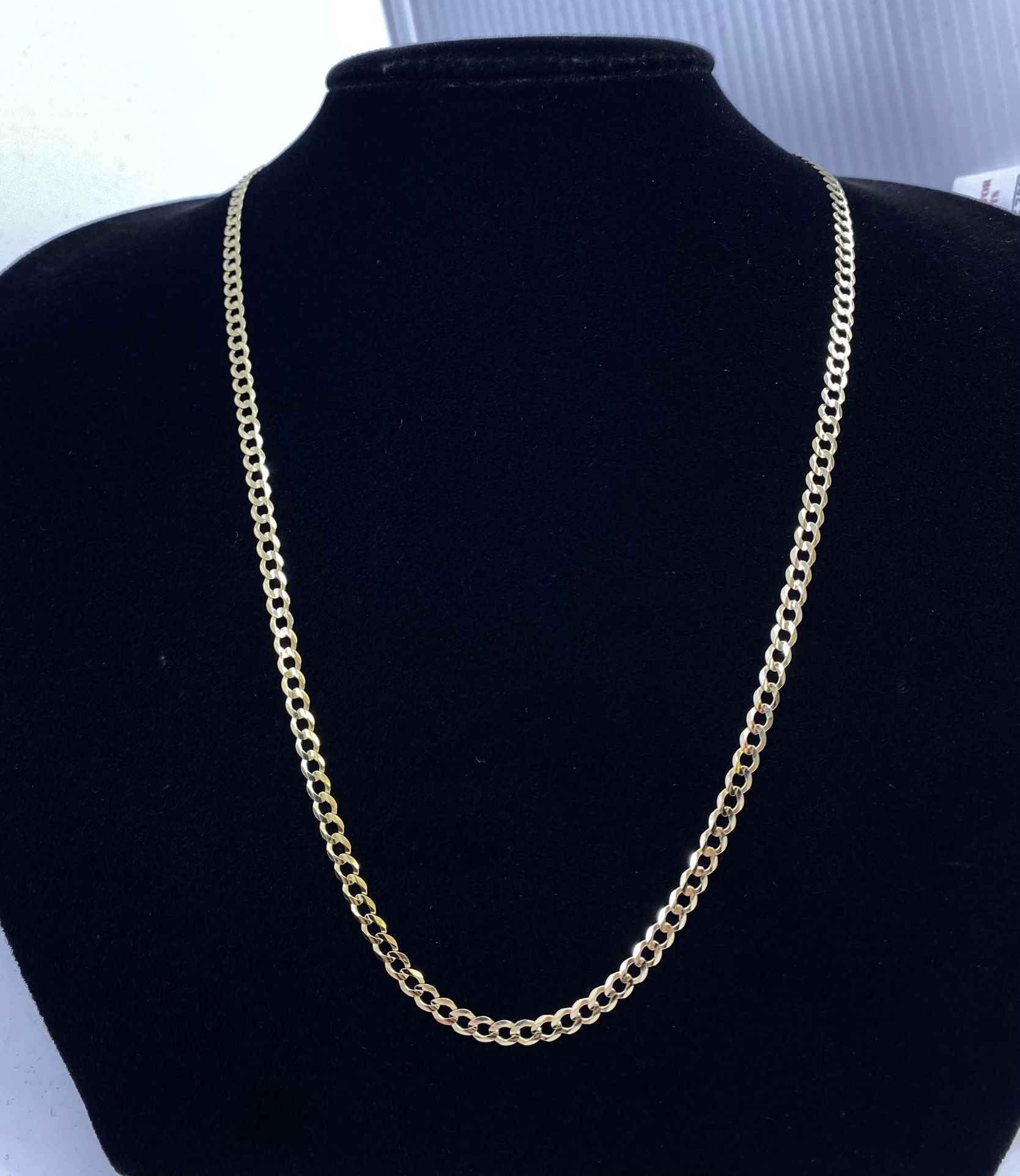 $1100 Yellow Gold Cuban Chain
