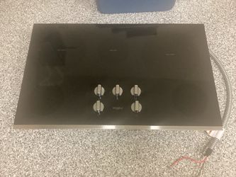 Whirlpool Electric Cooktop 36” EXCELLENT Condition,  Hardly Used! Immaculate condition