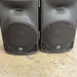Mackie C200 Passive Speakers