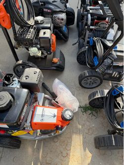 Multiple Gas & Electric Pressure Washers - Greenworks, Husqvarna, Yamaha selling all together as is