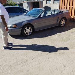 2003 Ford mustang That Needs TLC