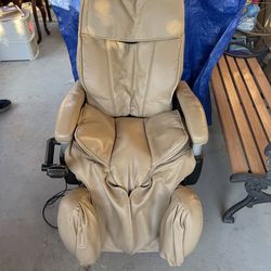 GETAWAY ELITE RMS-10 Robotic Massage Chair