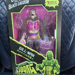  Universal Monsters Super Cyborg Creature from the Black Lagoon (Clear) Figure Super 7