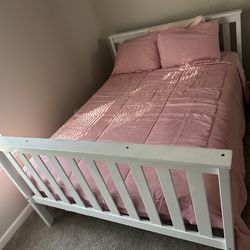 Full size bed