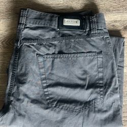 Men’s Hugo Boss Pants Size 34-30