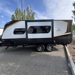 New 2023 Ember Overland 201FBQ 