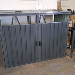 Metal Outdoor Garbage Storage Shed See Pictures For Dimensions 