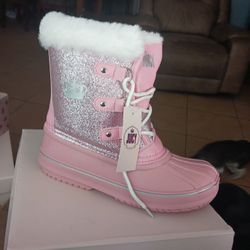 Juice Couture Size 6 Boots
