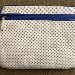 Studio C Laptop sleeve 15-16” polkadot lining