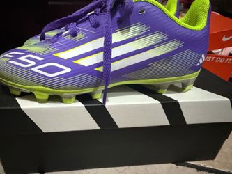 Adidas soccer cleats 1.5Y