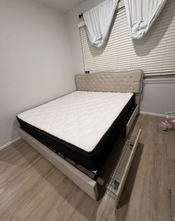 Bed frame & matress