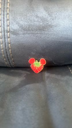 Disney Mickey Mouse Head Strawberry Pin