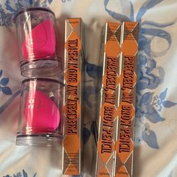 Make Up: Benefit And Beauty Blender 