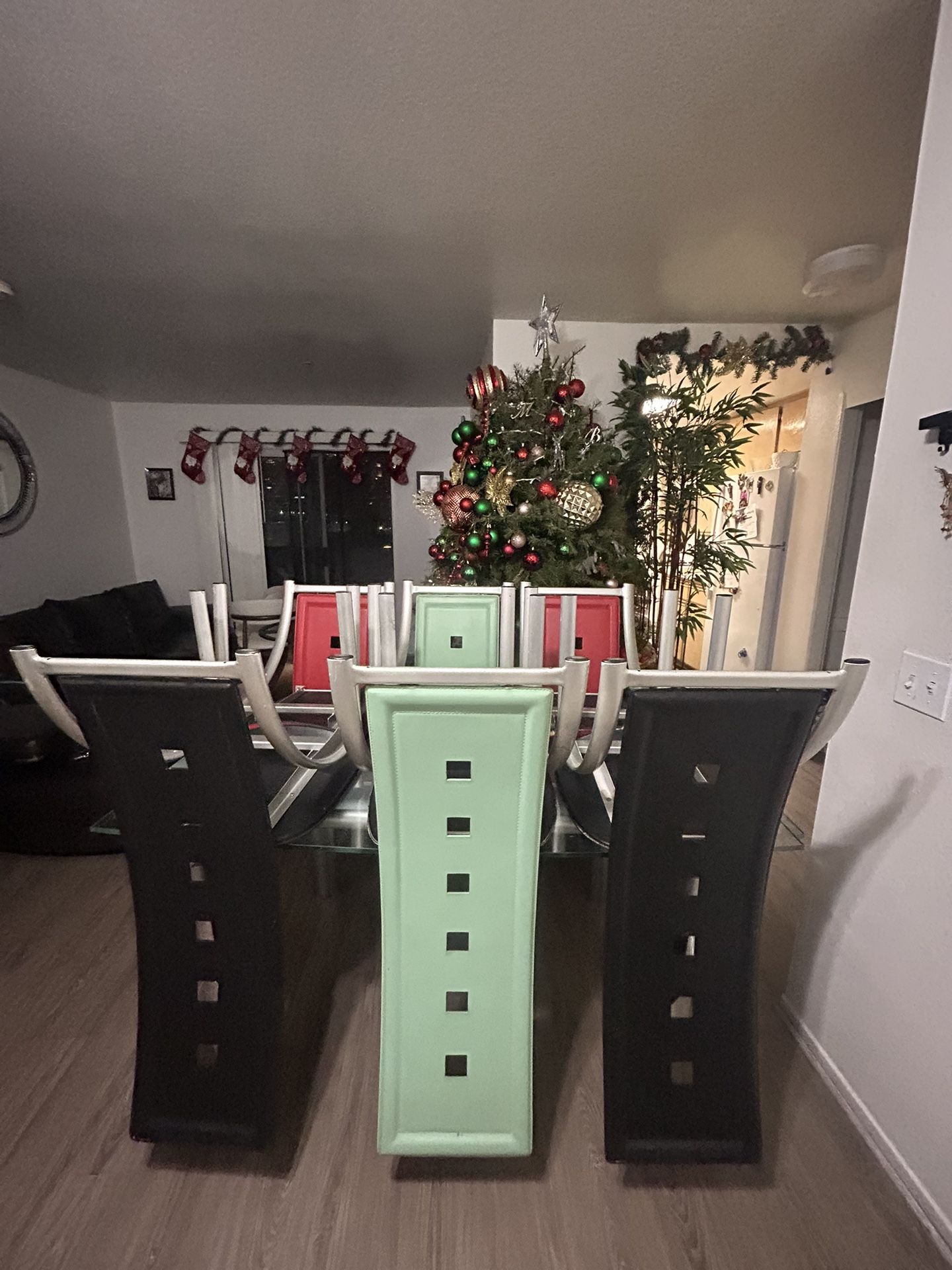 Free Dining Table