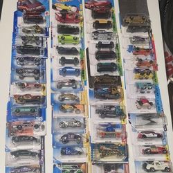 HOT WHEELS LOT OF 50 PCS $30 DATSUN LAMBORGHINI HONDA BATMOBILE KOMBI FAST & FURIOUS MAZDA CHEVY DODGE VOLKSWAGEN