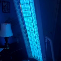 Great Tanning Canopy With Chair Lotion And Goggles