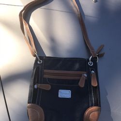 Like New Leather Brookstone Crossbody Purse Only $20