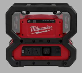 Milwaukee 18V  Cordless 3600W/1800W Battery Power Supply