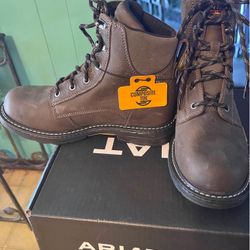 Woman’s Ariat  Shoes 