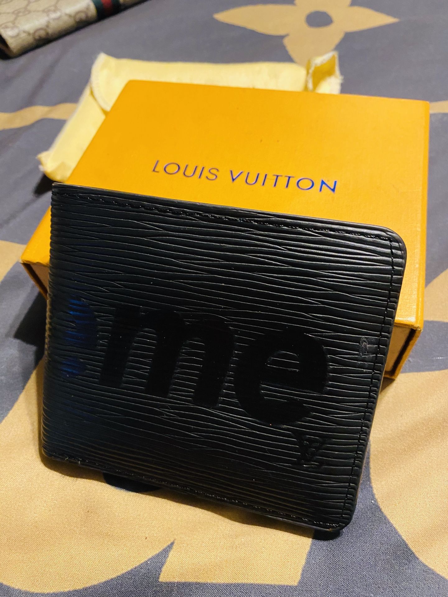 Louis supreme wallet