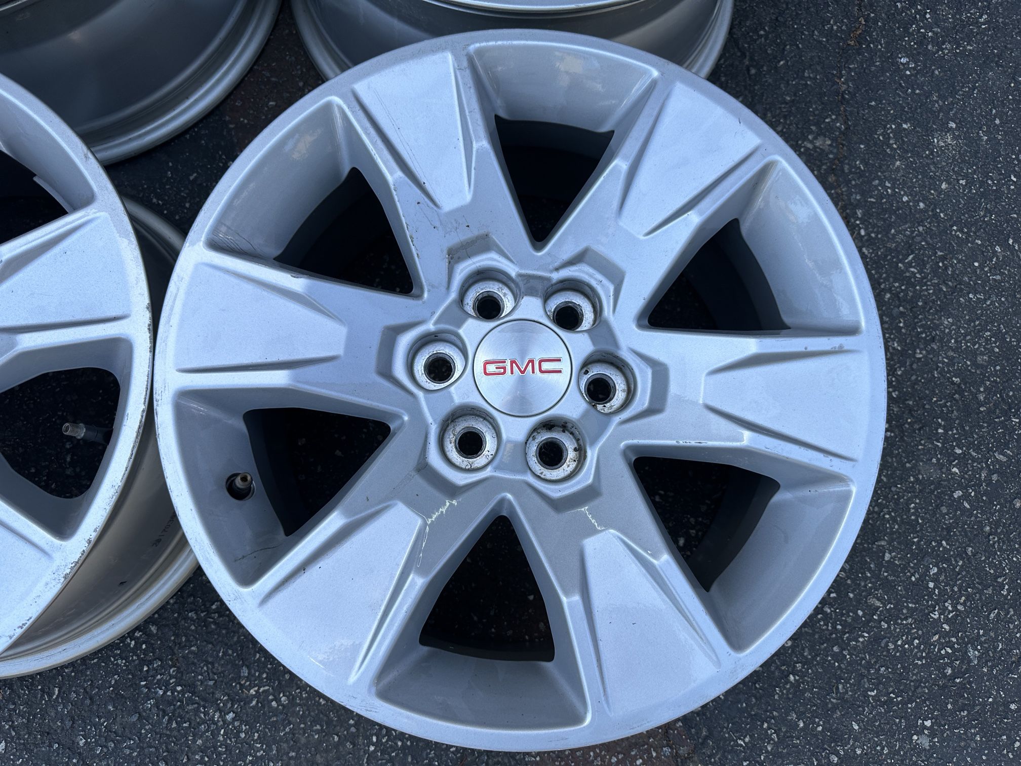 Four GMC canyon 17 inch aluminum rims fit Chevy Colorado. 2015 and up ...
