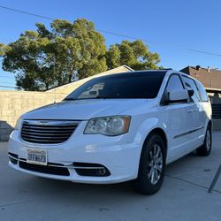 2014 Chrysler Town & Country