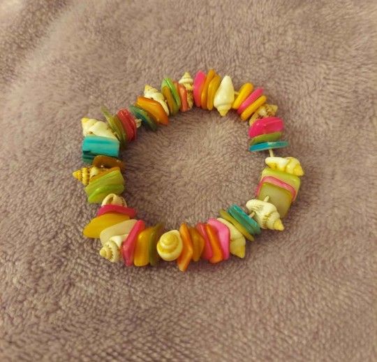 Multi Color Shell Stretch Bracelet