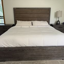 Seldens King Bedroom Set