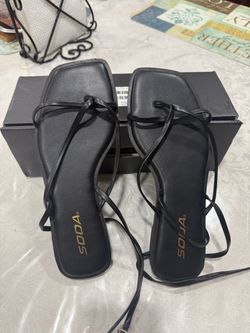 Black women sandals