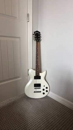 Washburn Electric Guitar White