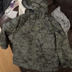 Carter’s Raincoat Classic & Unique Size 4T