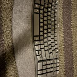 Logitech Ergo K860 Keyboard 