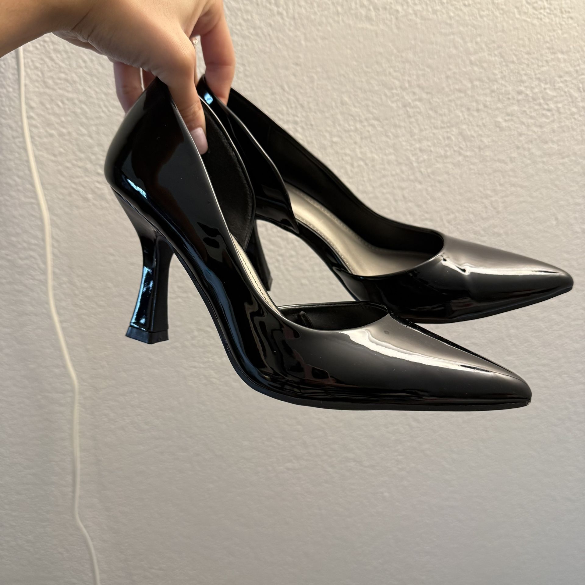 Worthington Lucien black stiletto heel pumps 