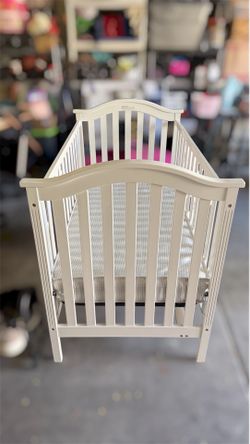 White Baby Crib (3 in 1)
