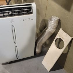 Sharp stand-up air conditioner 