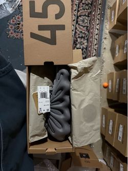Yeezy boost 450