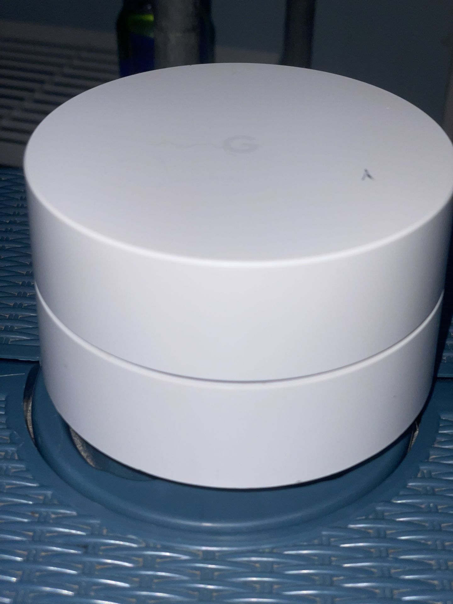 Google Nest WiFi Router AC-1304, Dual-Band Mesh Wi-Fi System, Reliable Home Network, $40 OBO