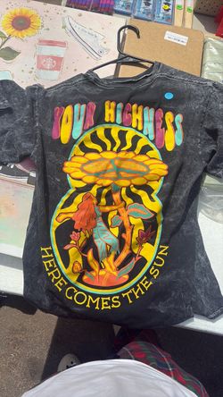 Graphic T