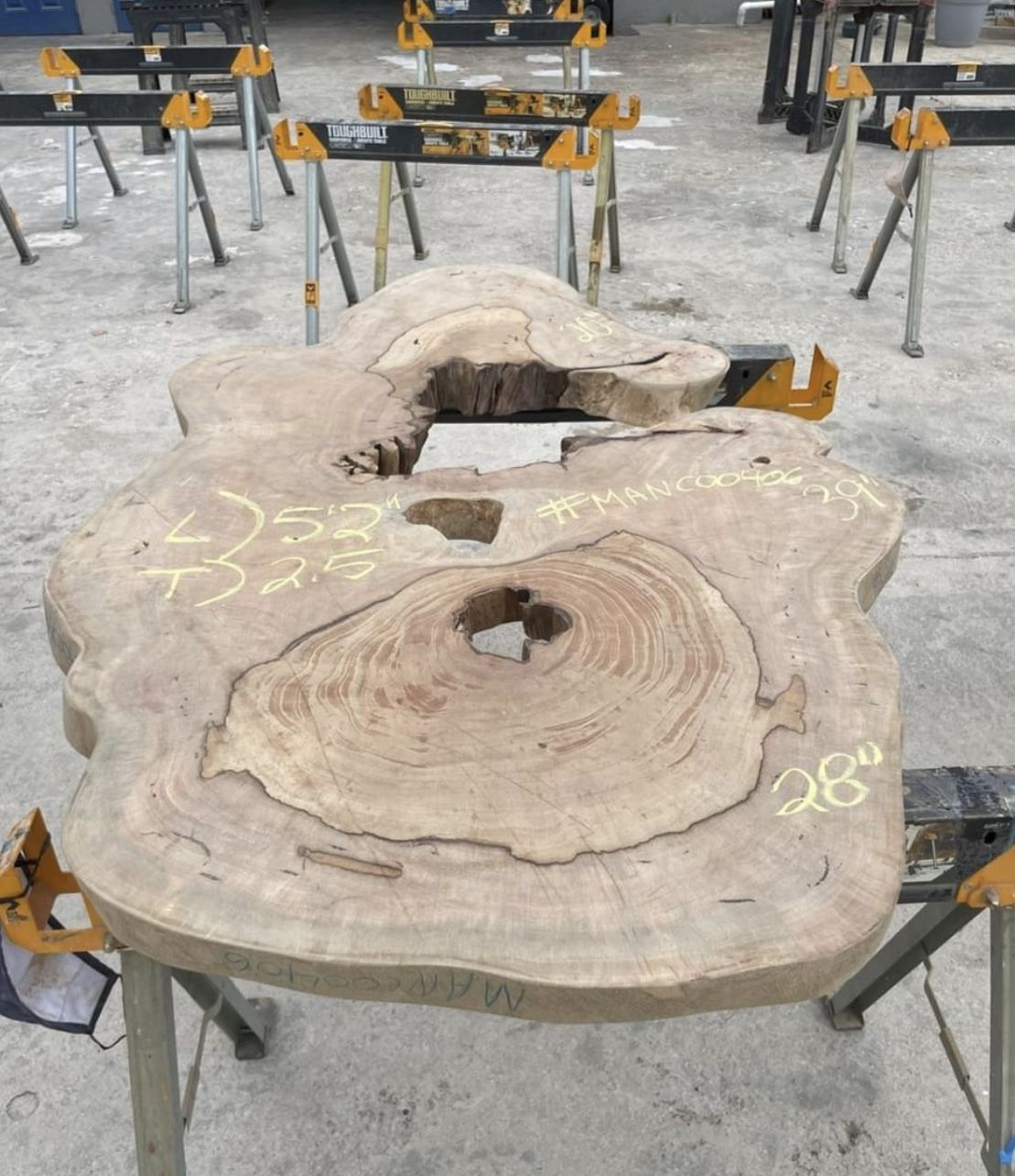 Kiln Dried Round Lumber  Crosscuts 
