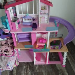 Doll House 